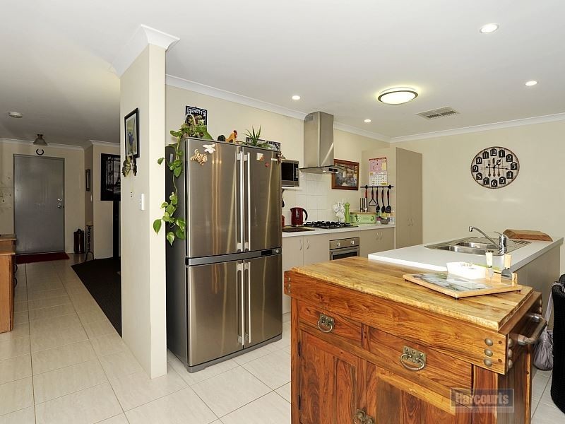 32 Carissa Turn, Halls Head WA 6210