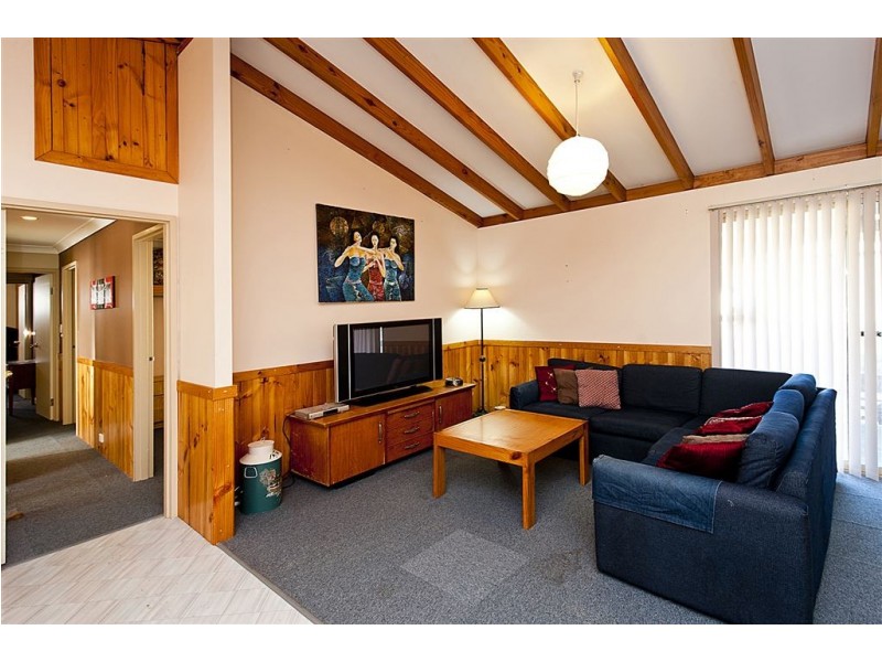 2 Tuart Court, Preston Beach WA 6215