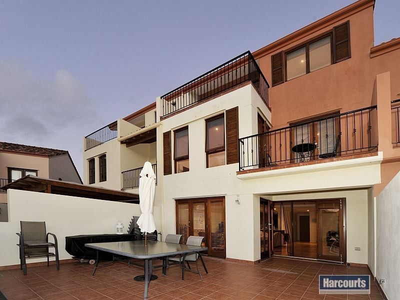 100/18 Port Quays, Wannanup WA 6210