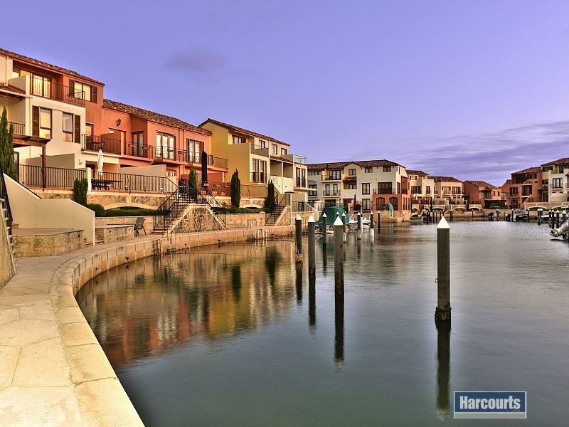 100/18 Port Quays, Wannanup WA 6210