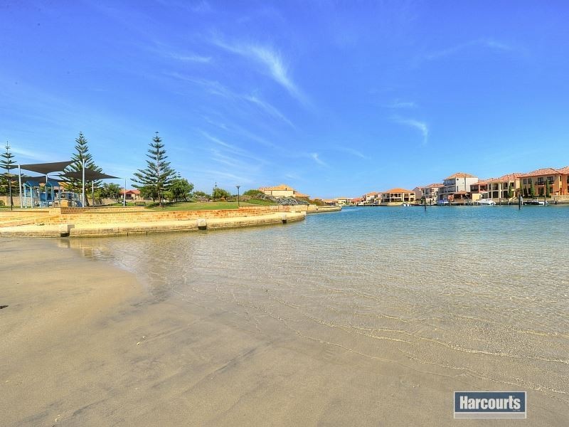 100/18 Port Quays, Wannanup WA 6210