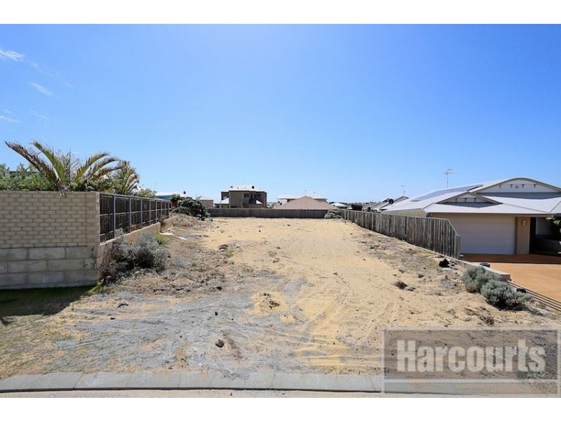 18 Calytrix Way, Halls Head WA 6210