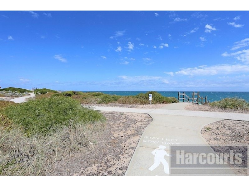 18 Calytrix Way, Halls Head WA 6210