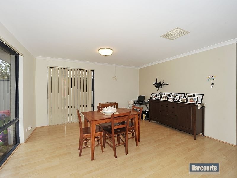 17 Camden Way, Meadow Springs WA 6210