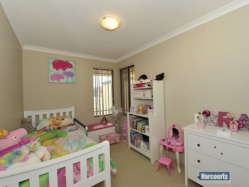 17 Camden Way, Meadow Springs WA 6210