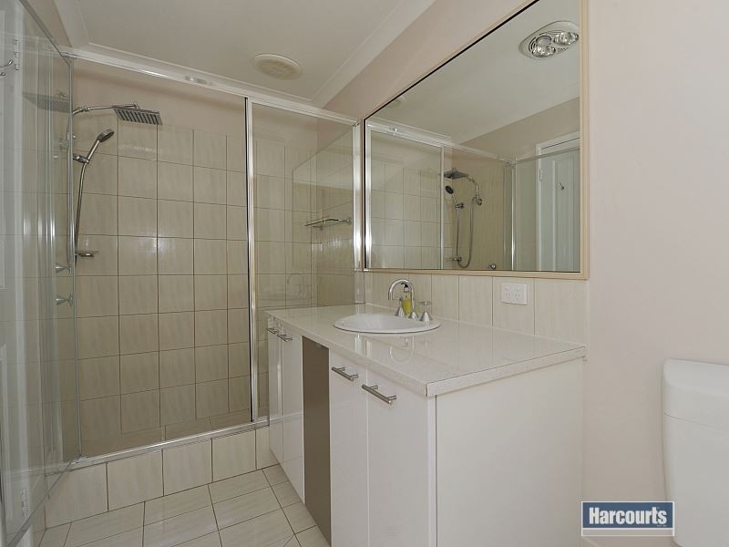 15 Berrigan Row, Halls Head WA 6210