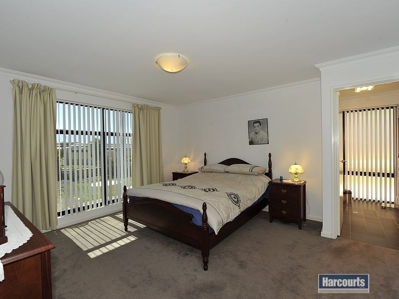 20 Calder Nook, Lakelands WA 6180