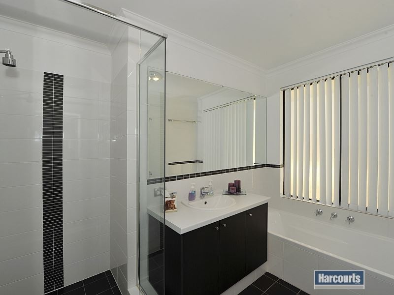 20 Calder Nook, Lakelands WA 6180