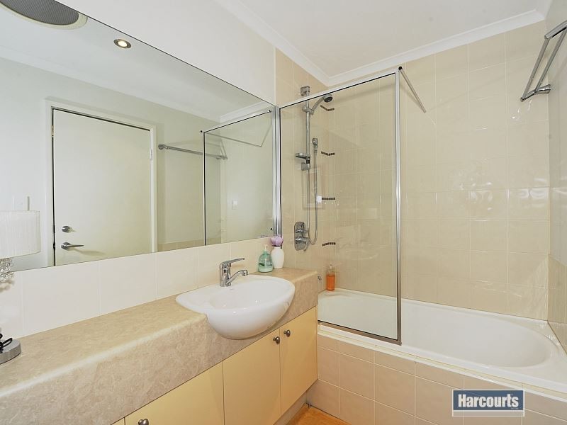 8/206 Mary Street, Halls Head WA 6210