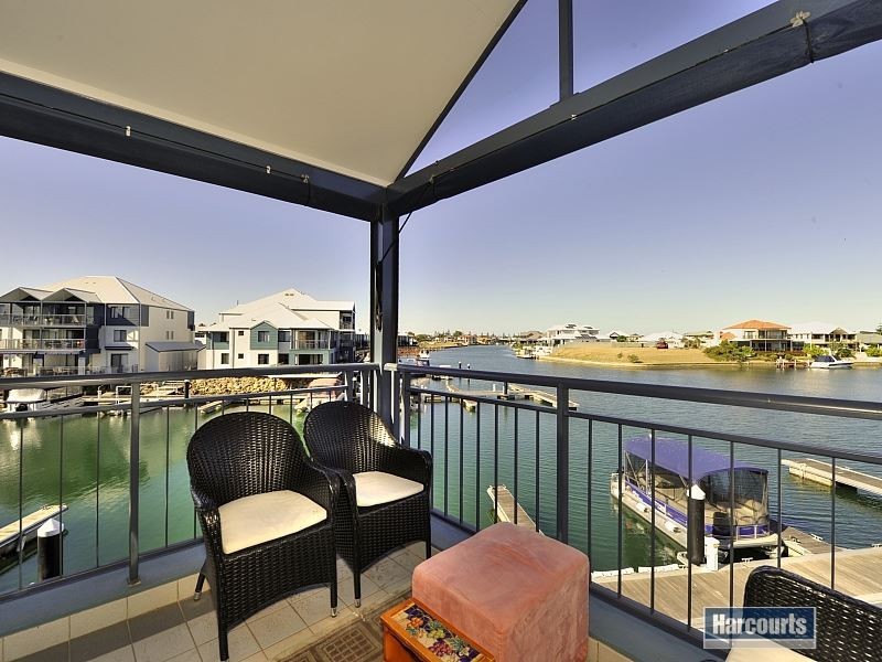 8/206 Mary Street, Halls Head WA 6210