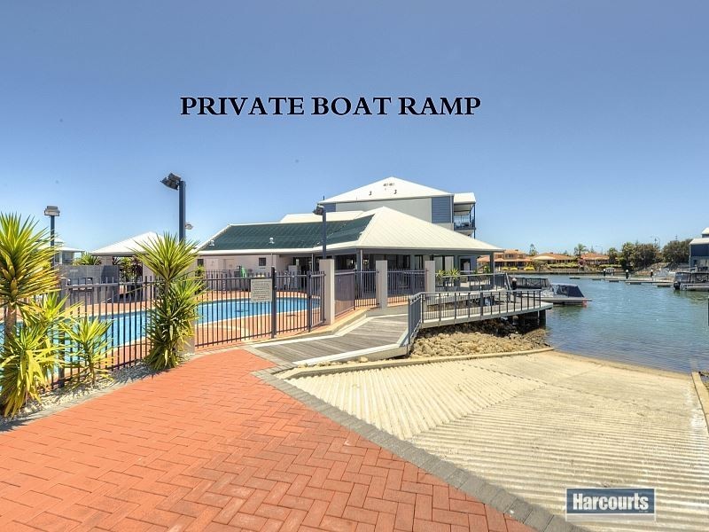 8/206 Mary Street, Halls Head WA 6210