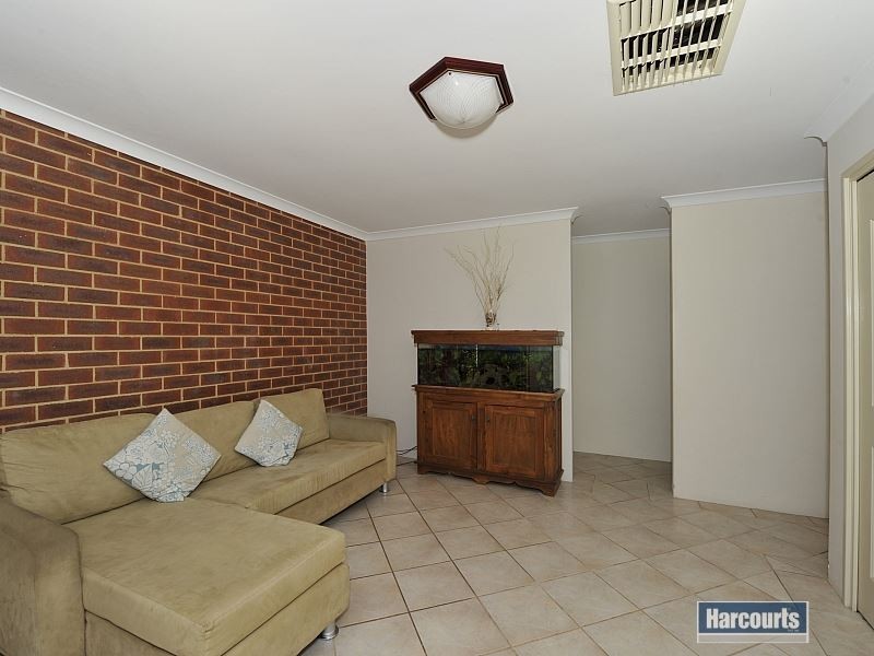 6 Queenscliff Rise, Greenfields WA 6210