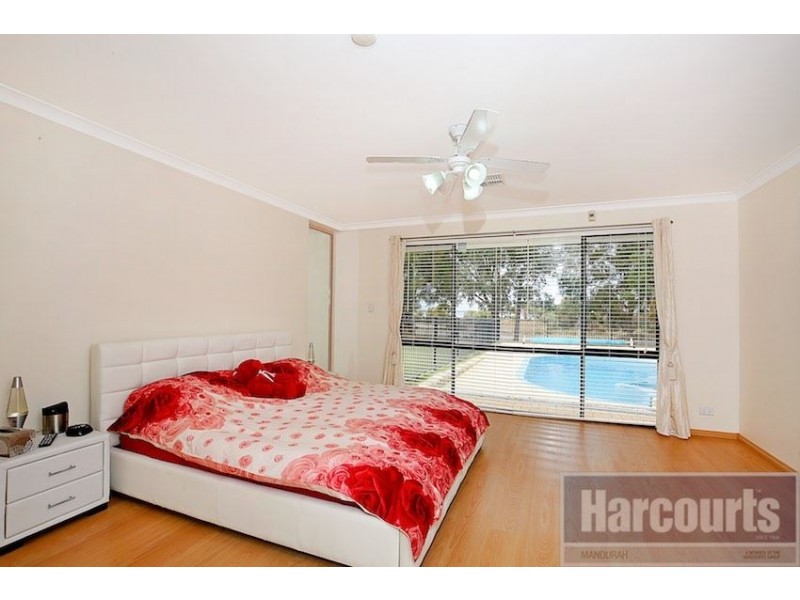 18 Placid Waters Parade, Coodanup WA 6210