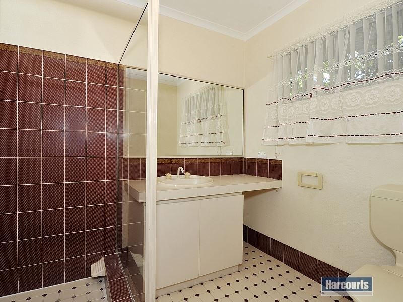 9 Derek Road, Coodanup WA 6210