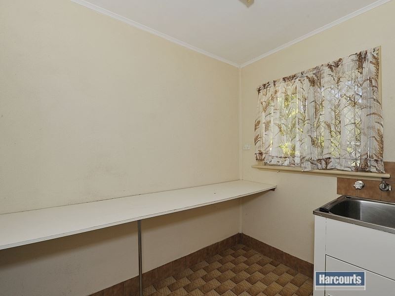 9 Derek Road, Coodanup WA 6210