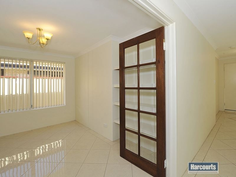 34 Ravendale Drive, Dudley Park WA 6210