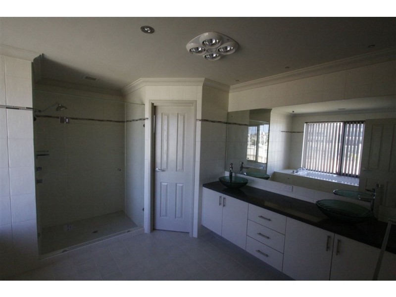 1/23 Florian Mews, Mandurah WA 6210