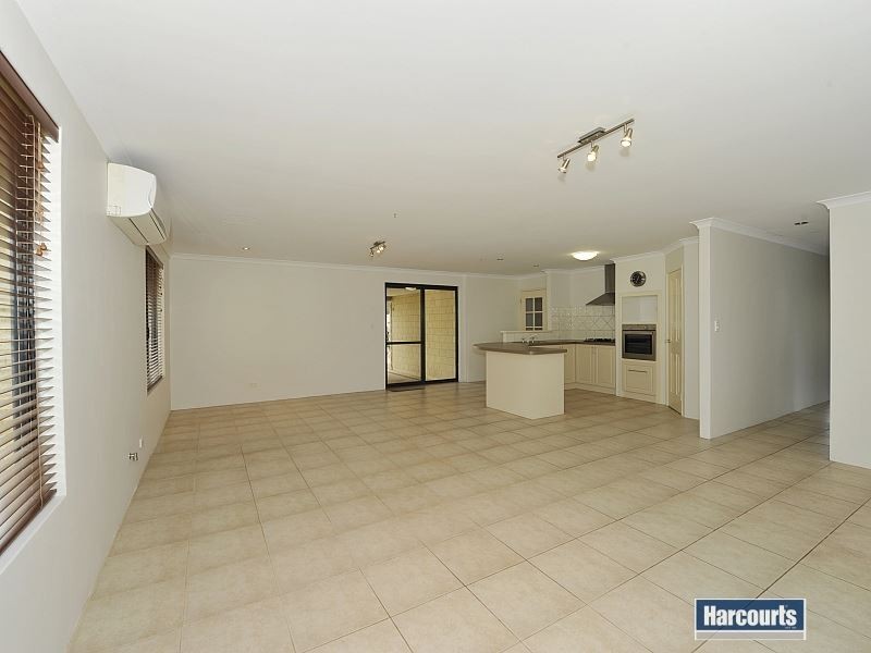 27 King Drive, Wannanup WA 6210