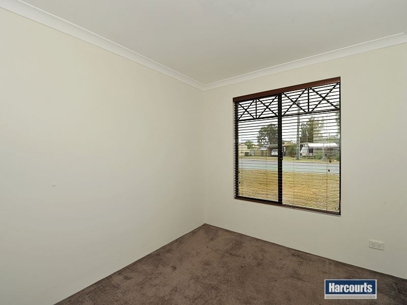 27 King Drive, Wannanup WA 6210