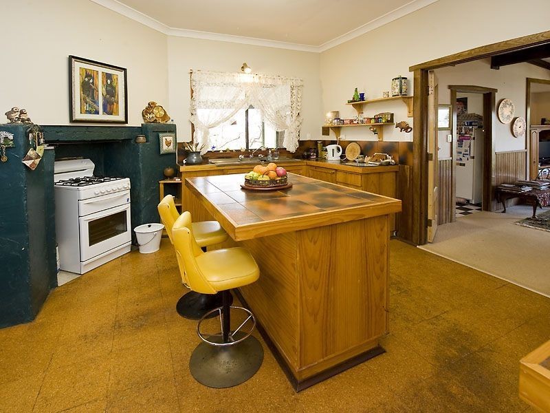 32 Millar Street, Waroona WA 6215