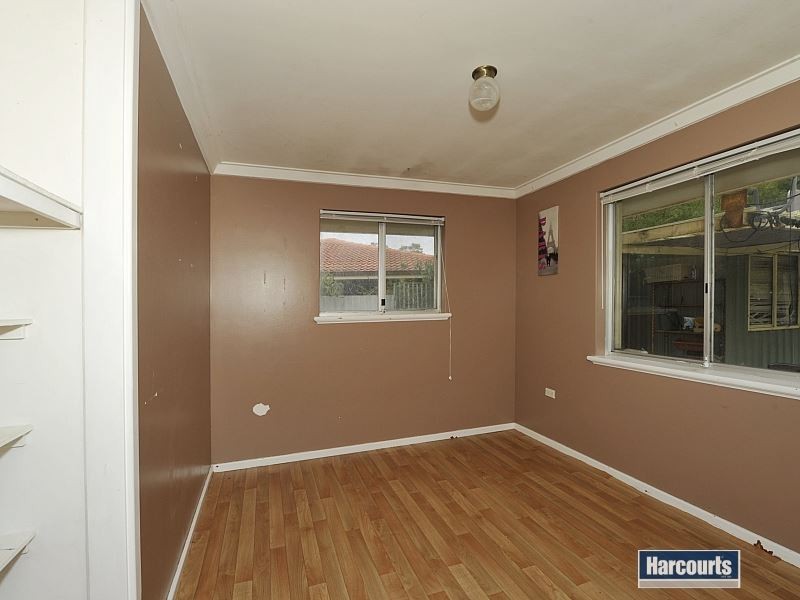 9 Oakdale Close, Halls Head WA 6210