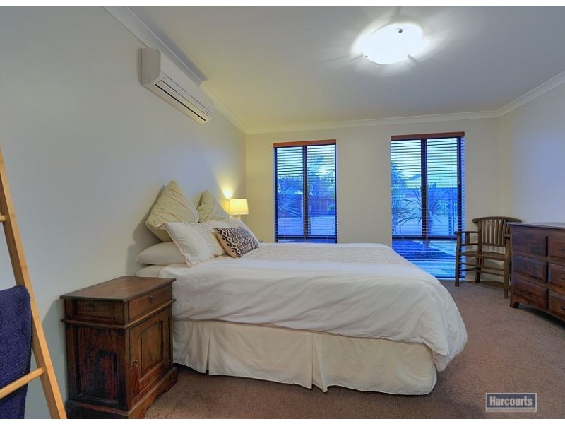 2 Bush View, Wannanup WA 6210