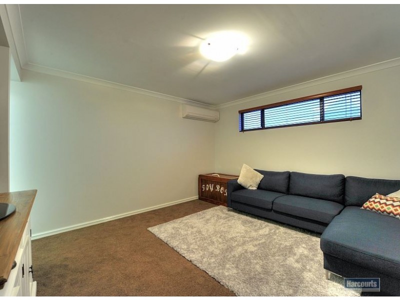 2 Bush View, Wannanup WA 6210