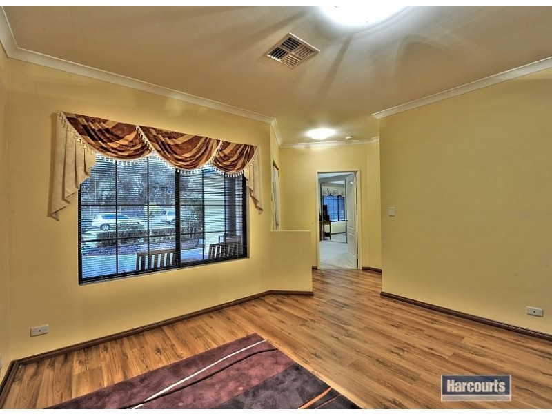 36 Ravendale Drive, Dudley Park WA 6210