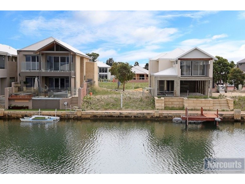 19 Arcadia Close, Dudley Park WA 6210