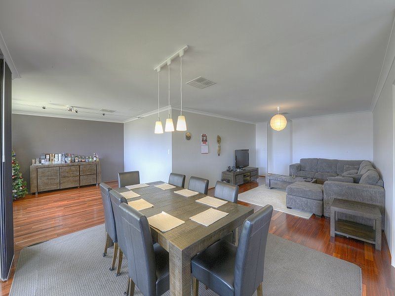 22 Sequin Close, Meadow Springs WA 6210