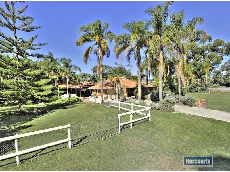 6 Kingscote Place, Greenfields WA 6210
