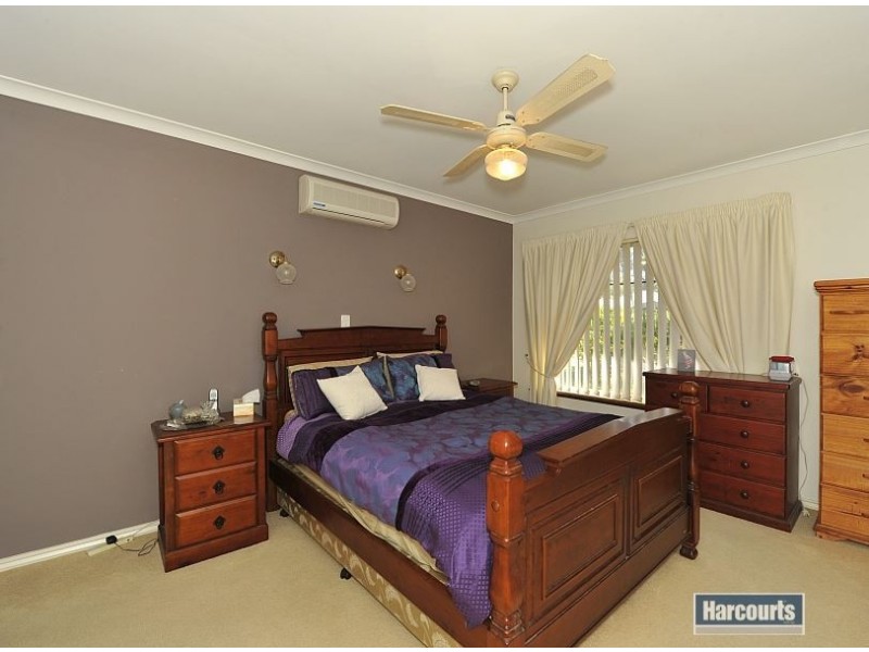 6 Kingscote Place, Greenfields WA 6210