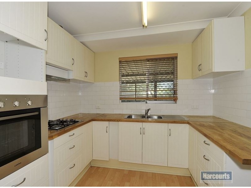 72 Crystaluna Drive, Golden Bay WA 6174