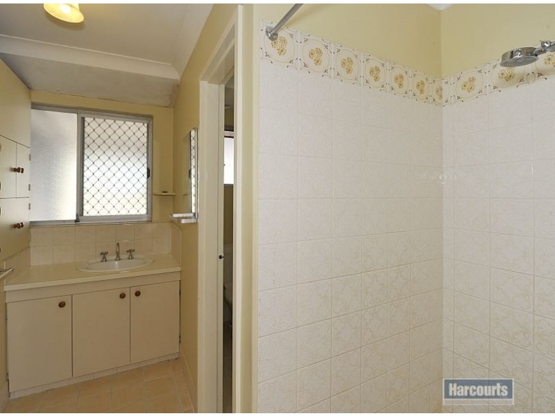 72 Crystaluna Drive, Golden Bay WA 6174