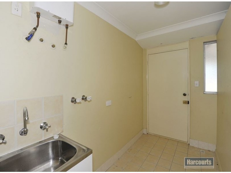 72 Crystaluna Drive, Golden Bay WA 6174