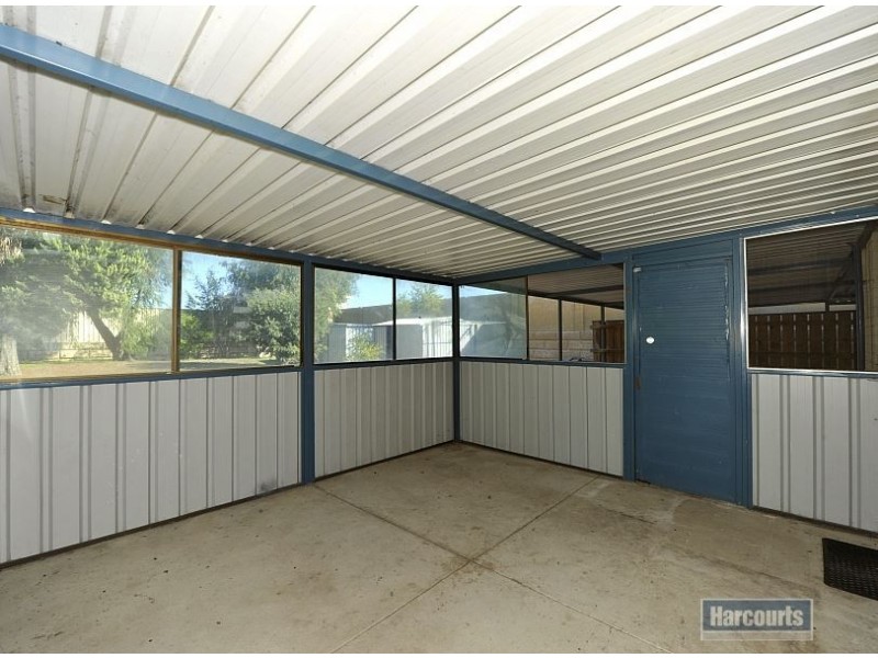 72 Crystaluna Drive, Golden Bay WA 6174