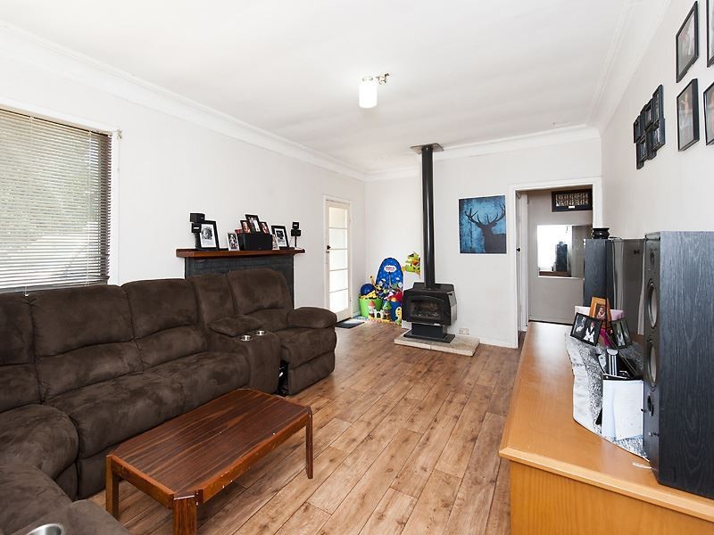 29 Hesse Street, Waroona WA 6215