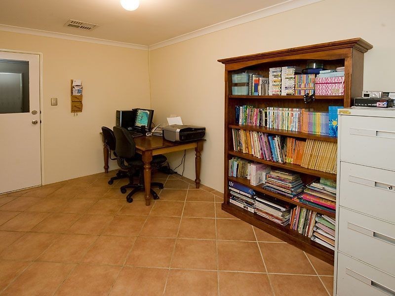 77 Greenwood Way, Barragup WA 6209