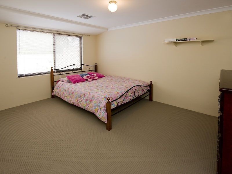 77 Greenwood Way, Barragup WA 6209