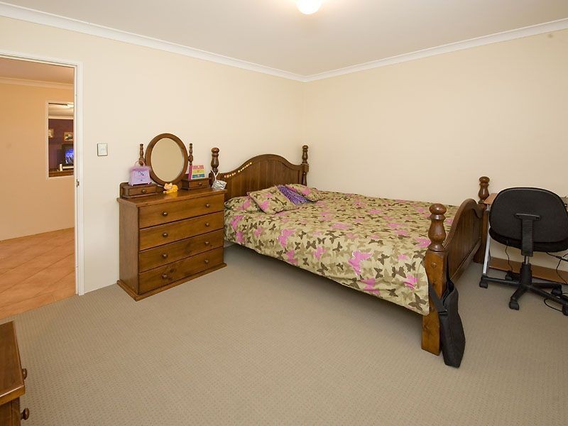 77 Greenwood Way, Barragup WA 6209