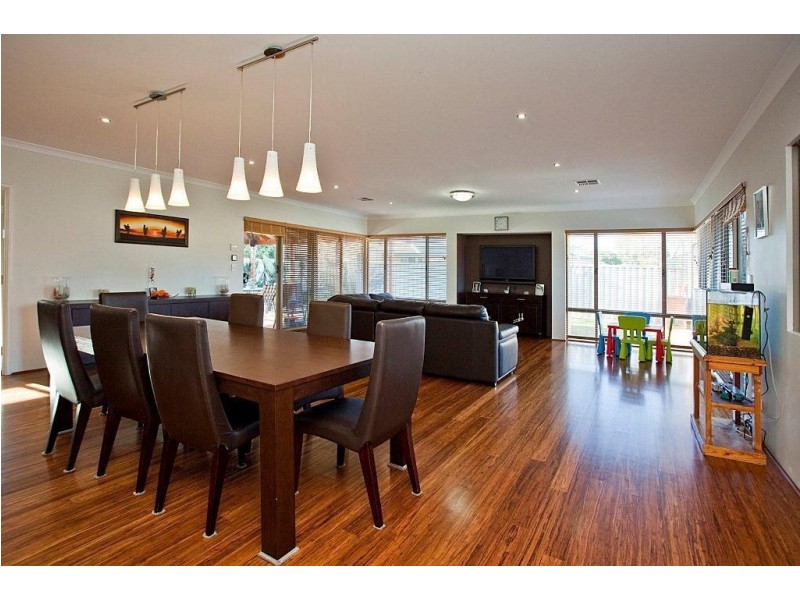 8 Gem Way, Dawesville WA 6211