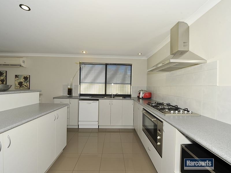 34 Iluka Road, Dawesville WA 6211