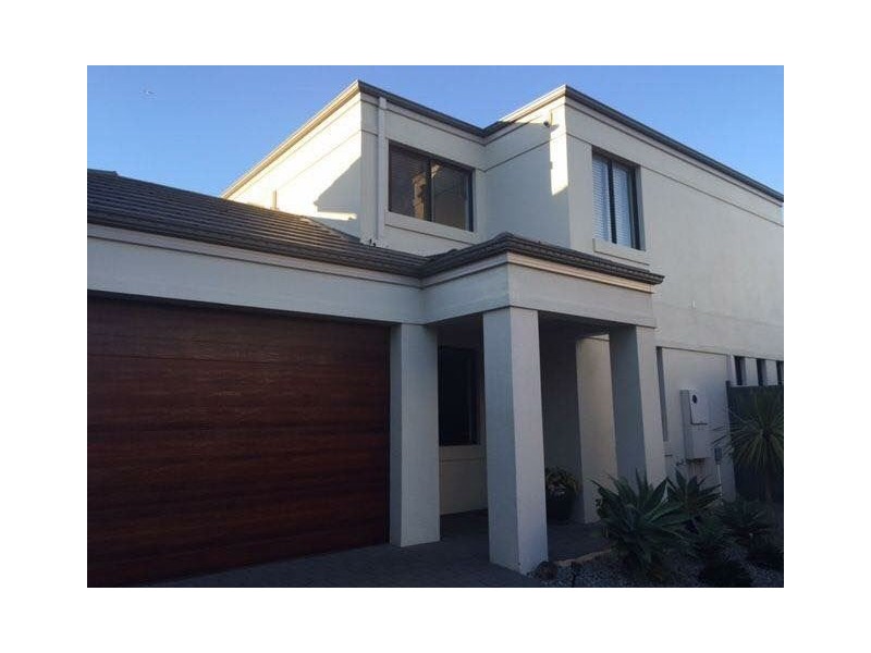 4/94 Parkin Street, Rockingham WA 6168