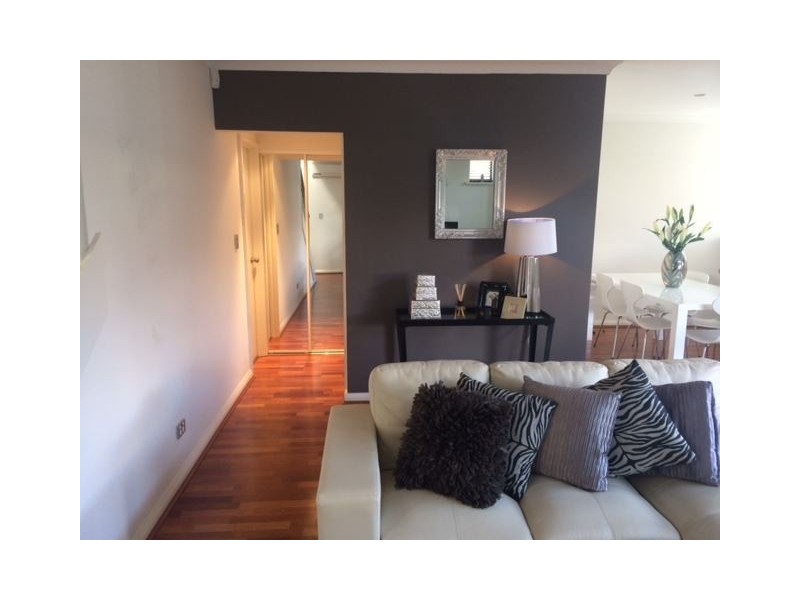 4/94 Parkin Street, Rockingham WA 6168
