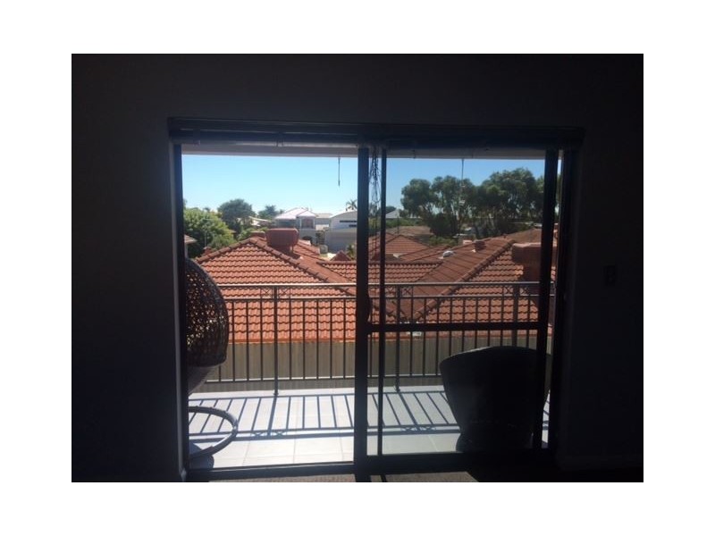 4/94 Parkin Street, Rockingham WA 6168