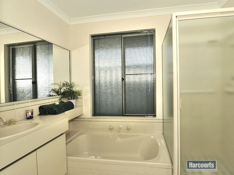 1/10 Lilystone Retreat, Erskine WA 6210