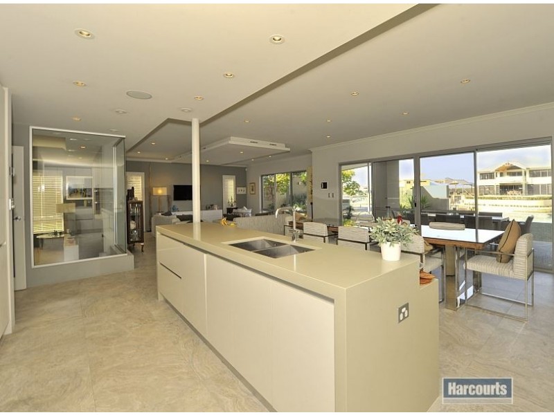 3 Waterlily Drive, Dudley Park WA 6210