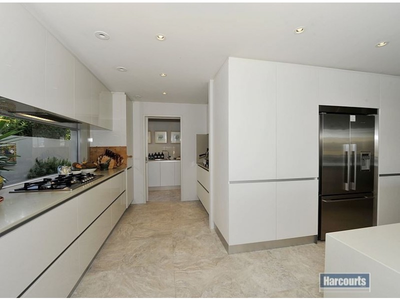 3 Waterlily Drive, Dudley Park WA 6210