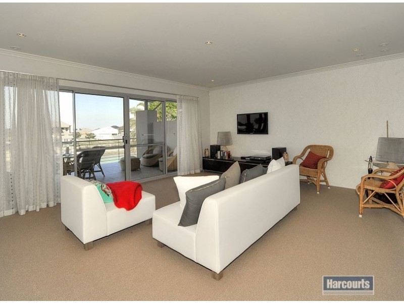 3 Waterlily Drive, Dudley Park WA 6210