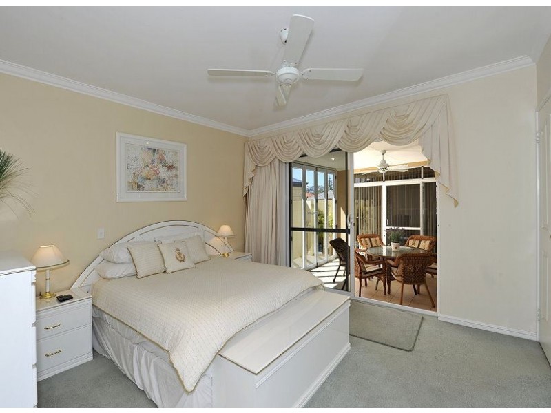 18 Aztec Island Retreat, Halls Head WA 6210